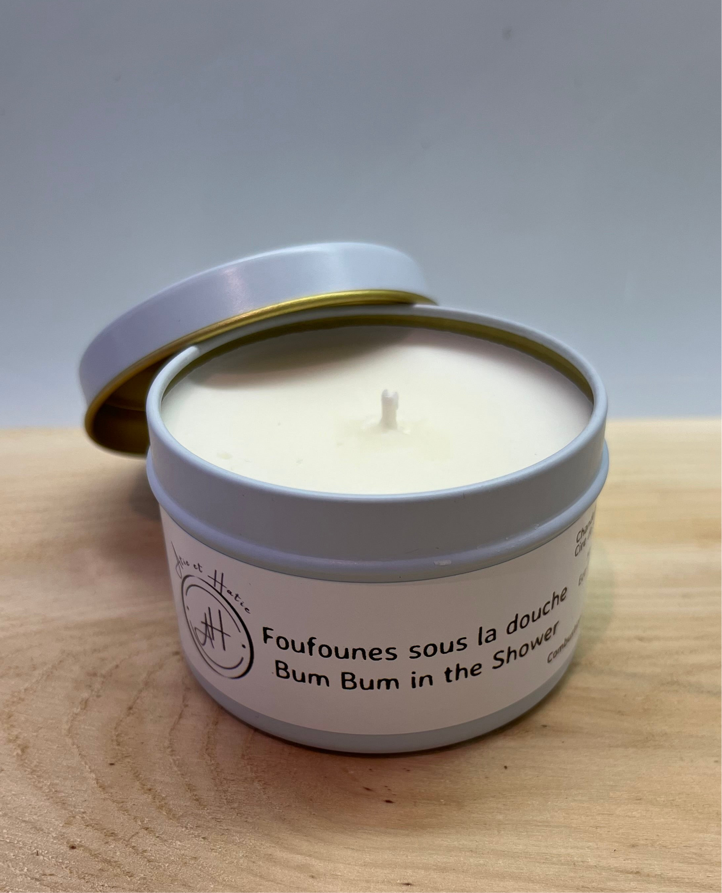 Nomad Candle - Bum Bum in the shower