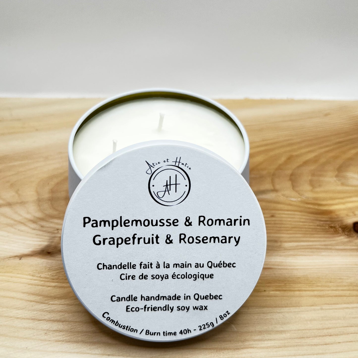 Nomad Candle - Grapefruit & Rosemary